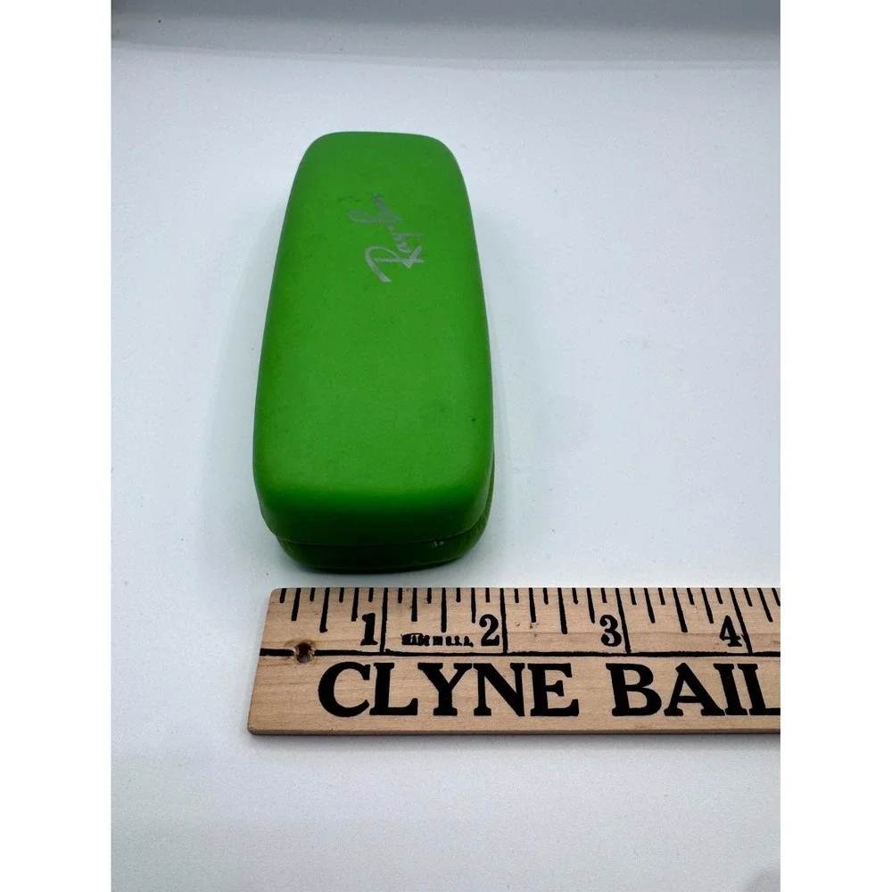 Ray-Ban Eyeglasses Sunglasses Hard Leather Clamshell Green Case w/ Red Interior